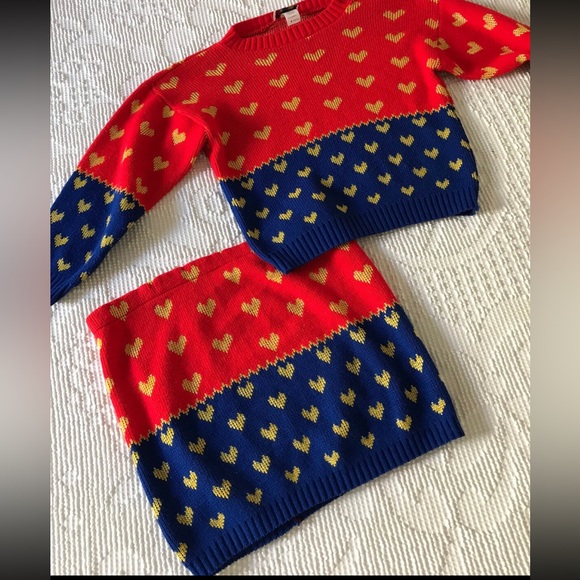 Fair Isle inspired holiday vintage red & blue sweater set - Picture 5 of 6